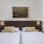 بيت ضيافة Old Market & غييكا