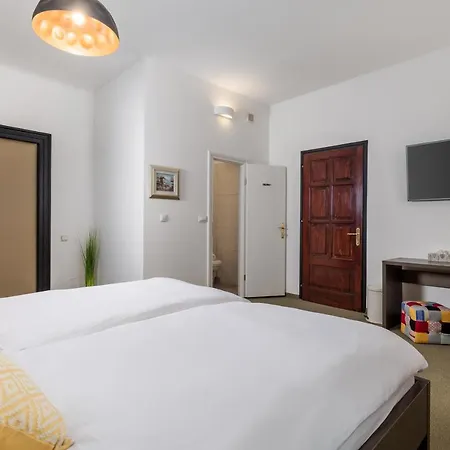 Guest house Old Market & 3*