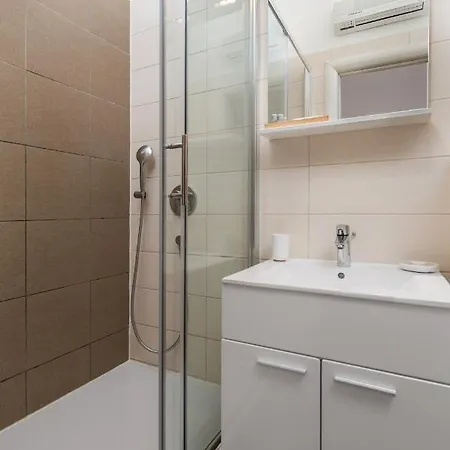 Old Market & 3* Rijeka