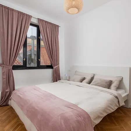 Old Market & 3* Rijeka