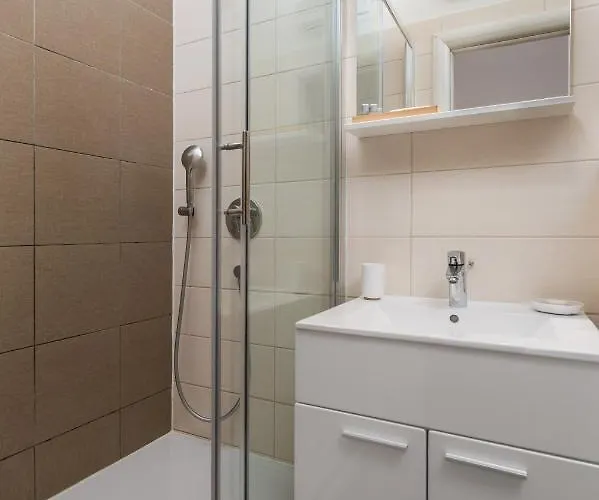 Old Market & 3* Rijeka