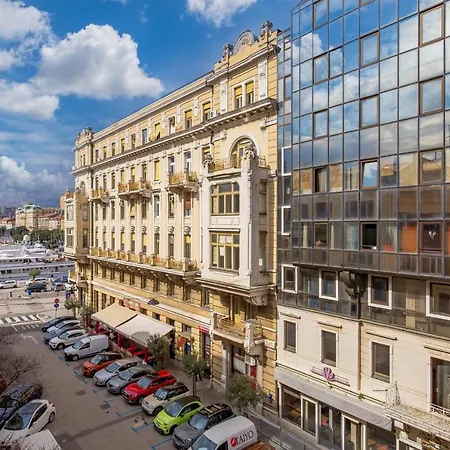 Old Market & Rijeka