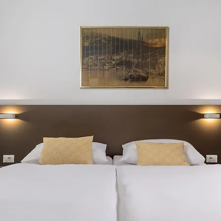 Guest house Old Market & *